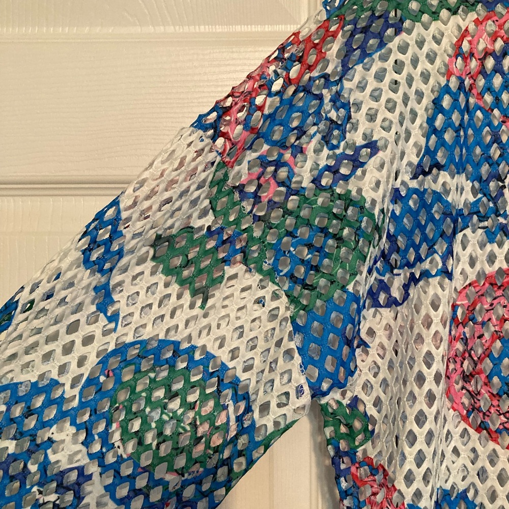Open-weave Button Front Top - Picture 12 of 14